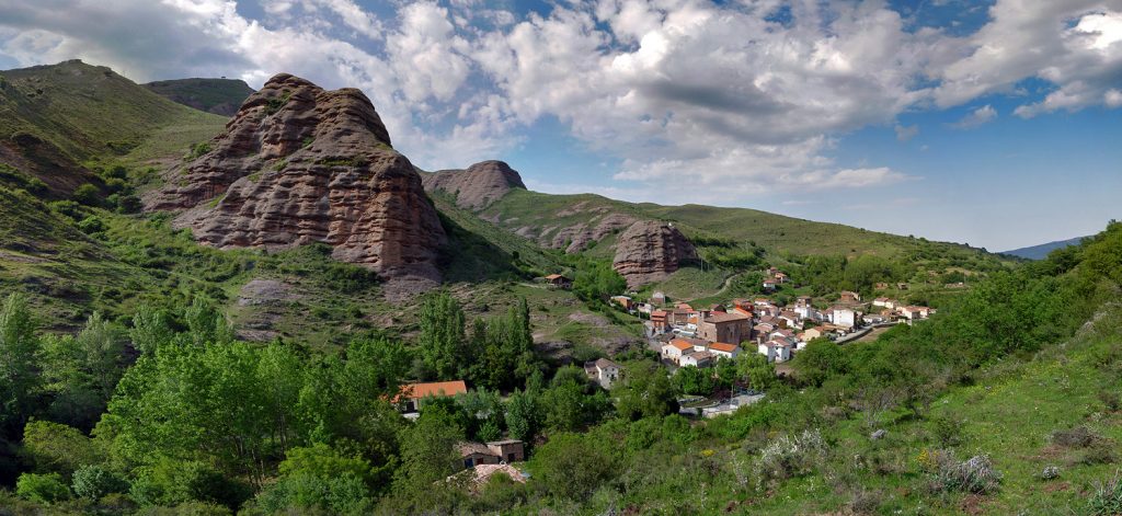 Panorámica desde la base de Peña Tobía