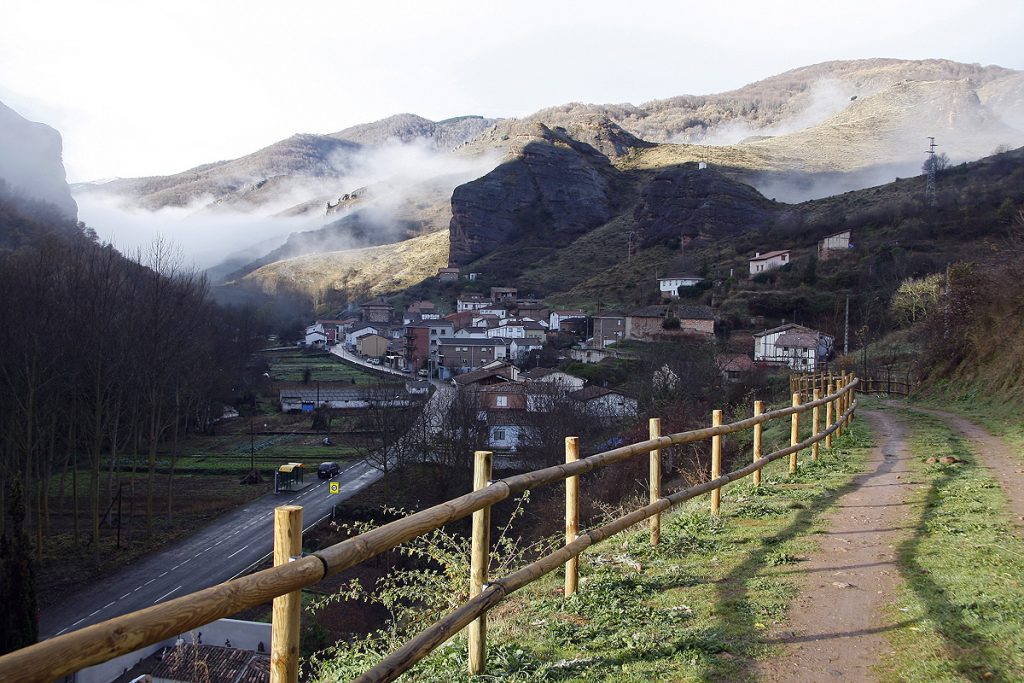 Tobía desde el paseo de Los Lirios